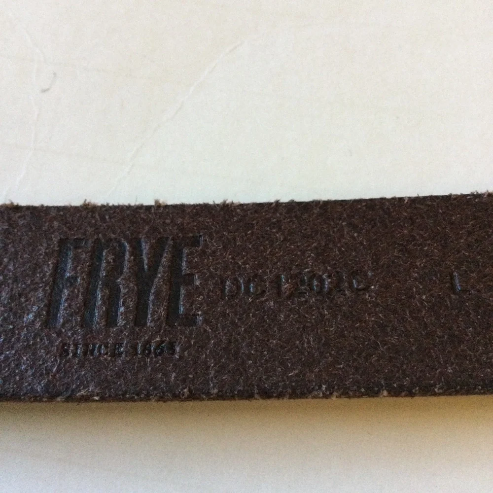 FRYE TWISTED STUD LEATHER BELT BROWN WITH BRASS D RING BUCKLE SIZE LARGE NWT